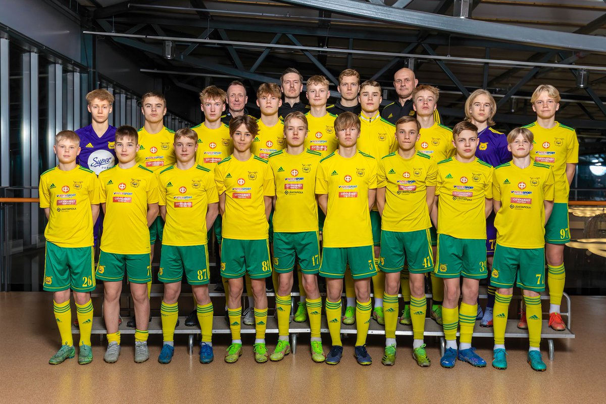 IlvesJuniorit's tweet image. Ilves on mukana huomenna Oulussa alkavassa Kai Pahlman -lopputurnauksessa 😎👉 tulospalvelu.palloliitto.fi/category/P15-K…

Ilves kohtaa B-lohkossa FC Interin, TuNL:n ja VPS J YJ:n, ensimmäinen peli on torstaina kello 14:15 🟡🟢

Tsemppiä lopputurnaukseen, pojat! 👊💥

#ilves #P07 #KaiPahlman2022