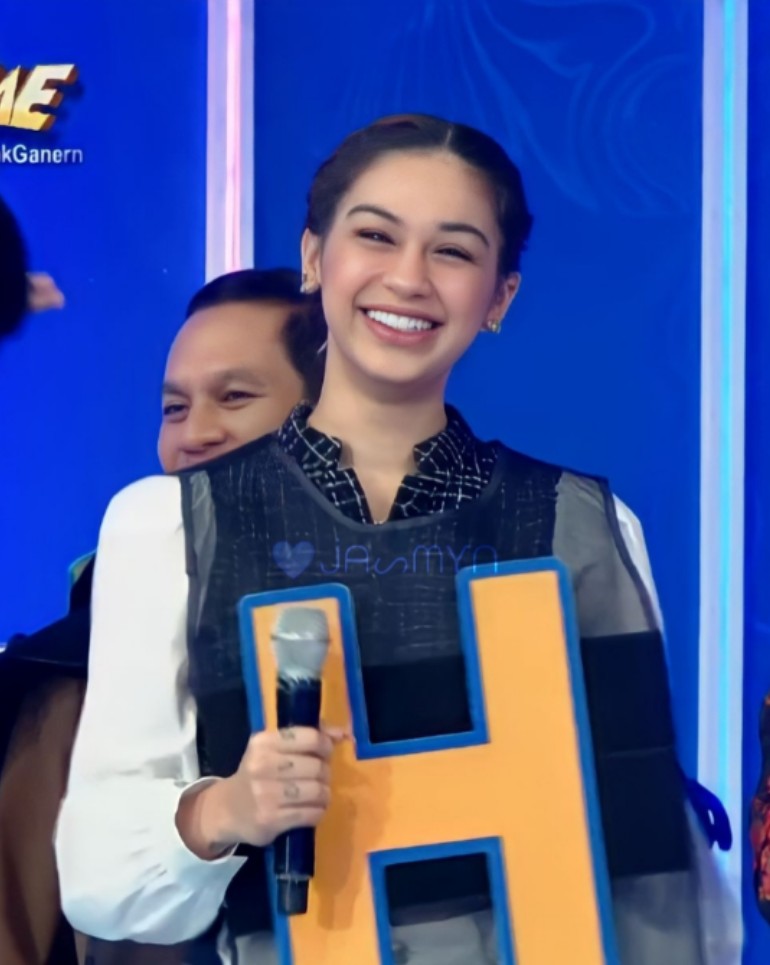 jasmine_dabo's tweet photo. @ZeinabHarake11 Ang ganda mo😫 https://t.co/m1SZTBOop2