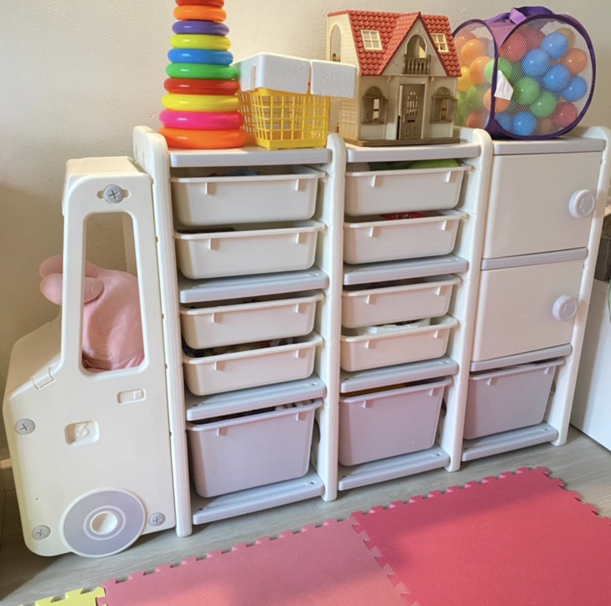 kakidekor's tweet photo. Bab mengemas lah paling malas sekali lagi2 bila ada anak toys2 dia pulak bersepah2. 

Ada 1 tempat simpan toys mcm ni mmg lega&amp;senang hati plus dapat jugak didik diorang lepas main kene kemas. Design mcm ni super cute sngat. Boleh susun toys ikut mana diorang suka. https://t.co/SEEWFzTbD7