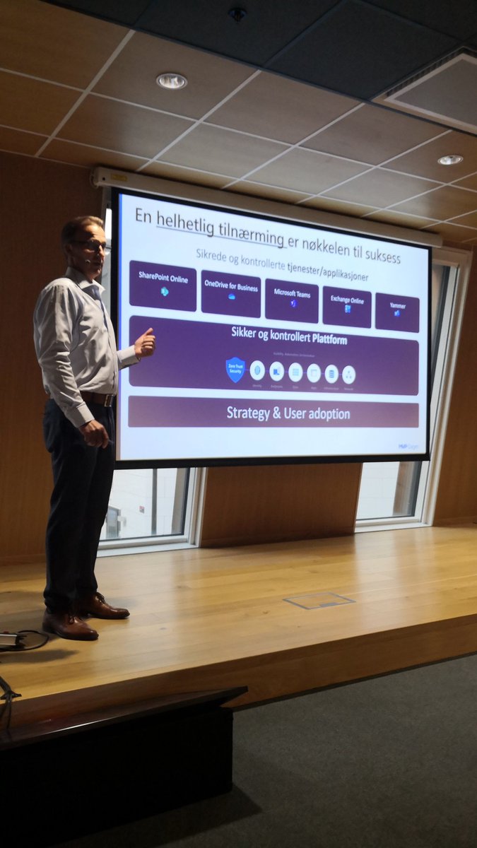 It's easy to migrate files to Teams! <a href="/o365And/">Magnus Goksöyr</a> at #mvpdagen today