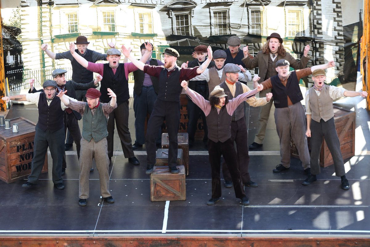 rugbyleaguewcup's tweet photo. This Is Us, The Power of Performance is coming to Hull.

This specially-commissioned free show will take place in Hull City Centre this Saturday. 

For more information: https://t.co/BgfllizUh5

#RLWC2021  | @Pinwheelltd | @SouthpawCompany https://t.co/uskhWG4Adk