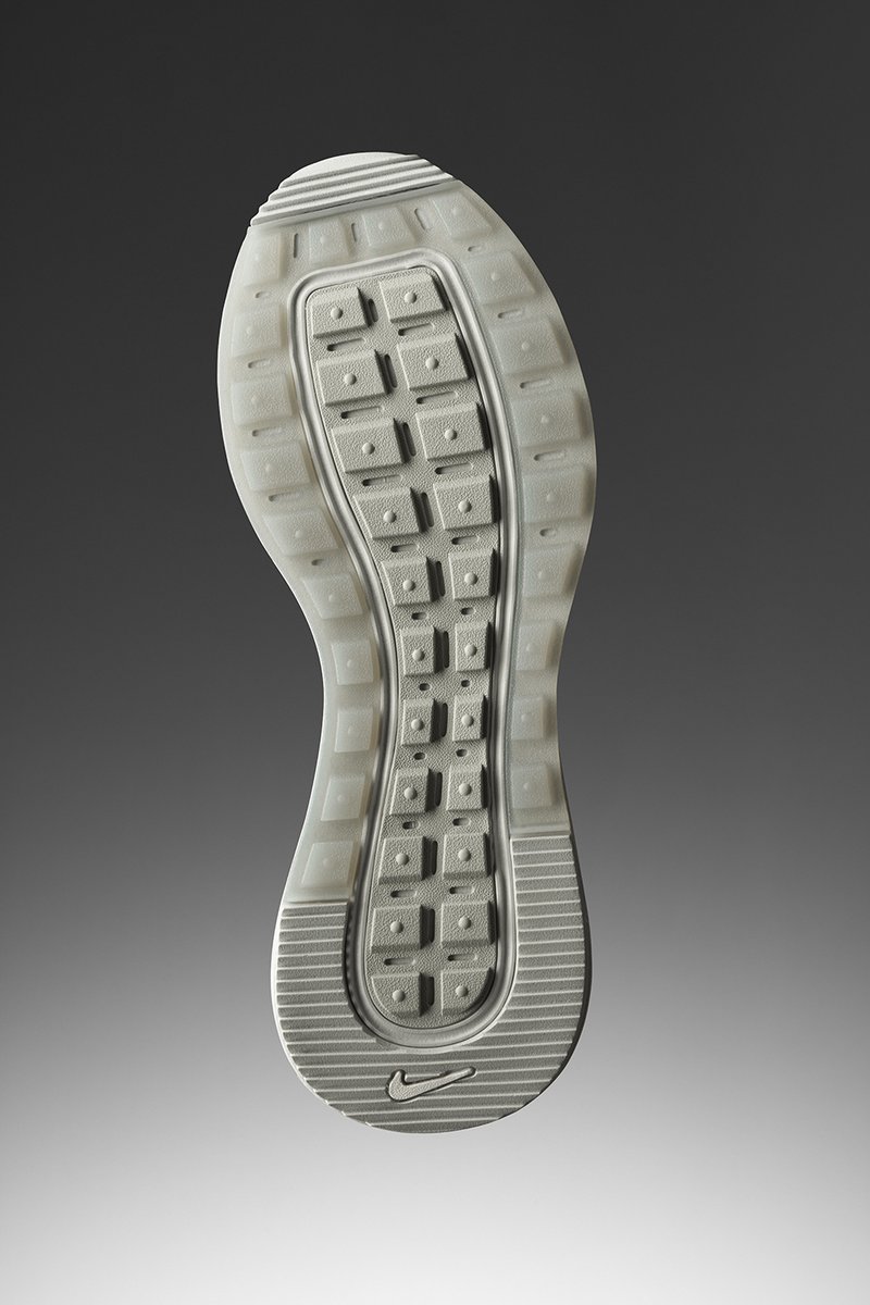 SOLE

Shot by Akatre

#Nike #sole #shoes #research #stillife #photography #artdirecion #akatre