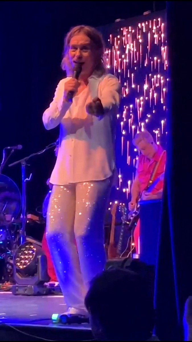 Steffichen75's tweet photo. What a day and gig! @OfficialMarkO thank you, thank you, thank you!!! 🥰💗😘 Happy with @Maras19TT https://t.co/XlVTuOQdNF