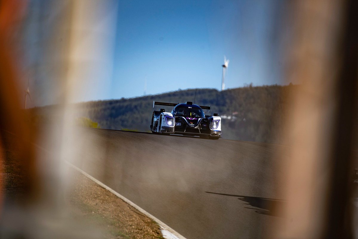 2 titres de champions après une pole, une victoire et des podiums à Portimao. Pas facile de mettre des mots sur tous les sentiments éprouvés. Mais comme le dit le Boss "Nous n'avons pas lâché et nous sommes heureux de cette fin de saison !" À lire=> bit.ly/3T4FwWd