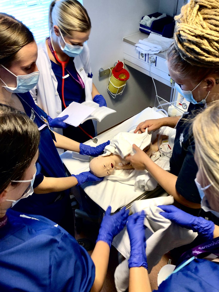 Joka kymmenes Suomessa syntynyt lapsi tarvitsee syntymänsä jälkeen stimulaatiota hengityksen käynnistämiseksi. 

Olemme lahjoittaneet 8000 € Kummit ry:n elvytysnukkehankkeeseen. Ota haaste vastaan, lahjoita sinäkin: hubs.la/Q01q6K120

#kummitry #terveysteknologia #medtech