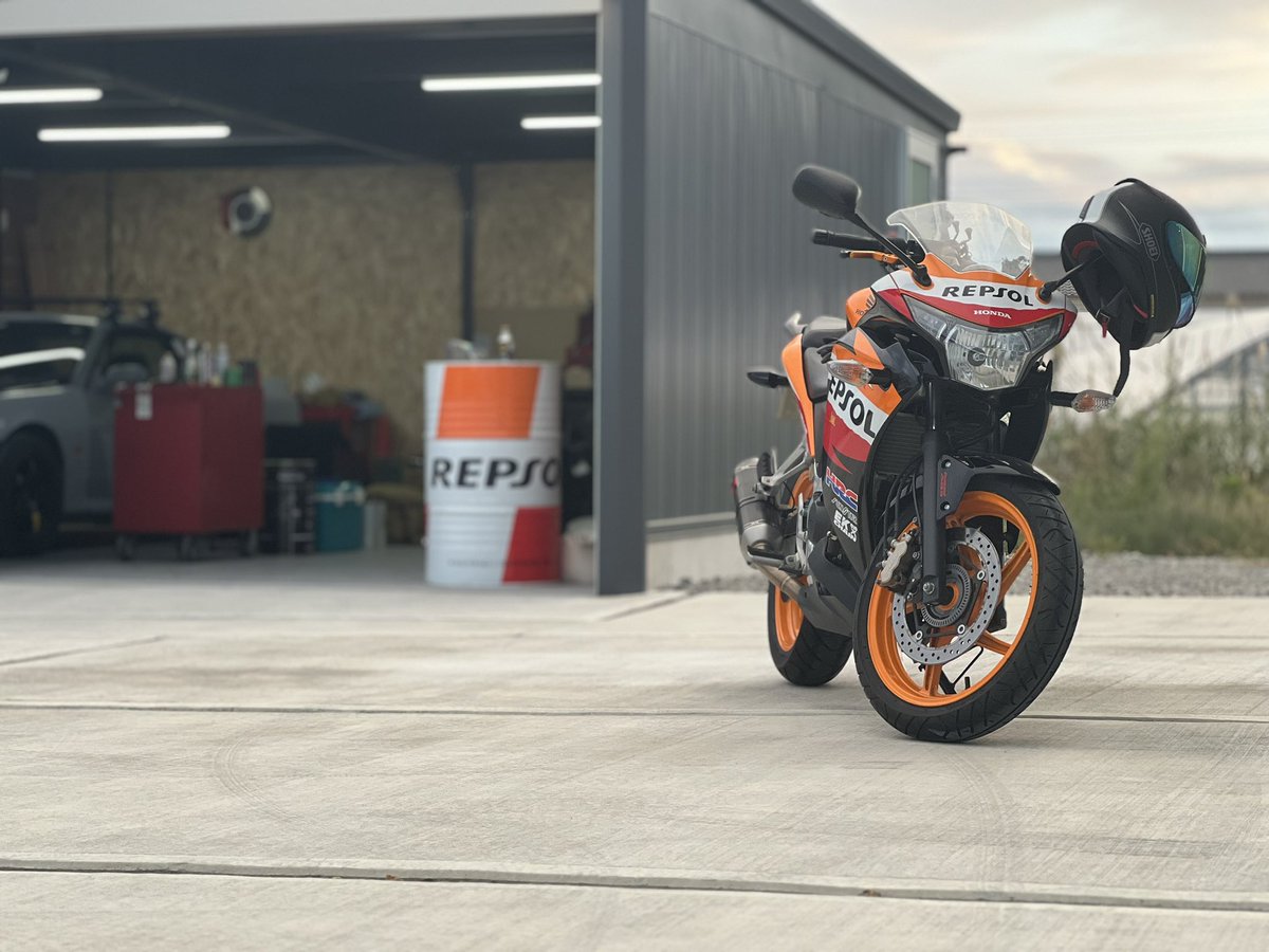 S15PANDEM's tweet image. 帰宅時の駐車は何も考えず停めるスタイル
#KATAHAMABASE