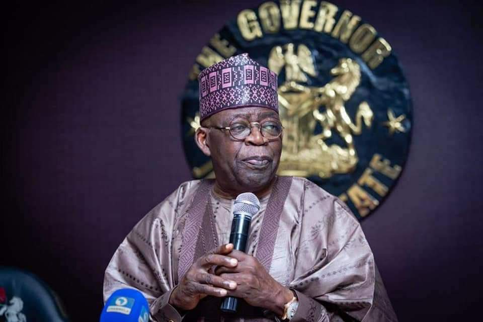 AsiwajuSupport's tweet photo. “It is time to fetch water from a dry well, don’t be afraid the help is here”~Asiwaju Bola Ahmed Tinubu. That metaphor is referring to the innovative ideas that are beyond others in the race. The capacity to transform Nigeria is leadership willing to think outside the box. https://t.co/xlP1jLzjQ7