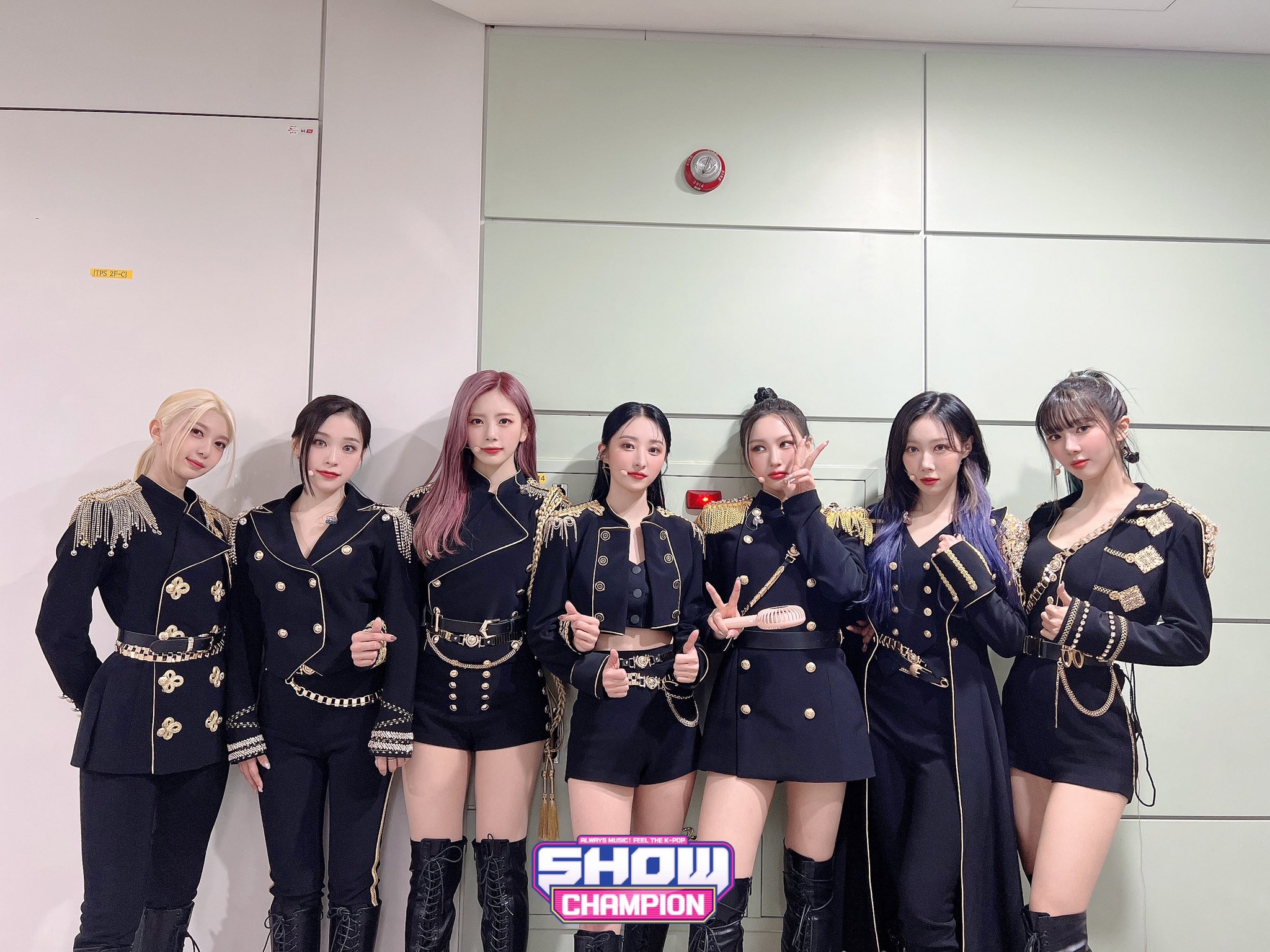 FfazqkUVQAIevll?format=jpg&name=large