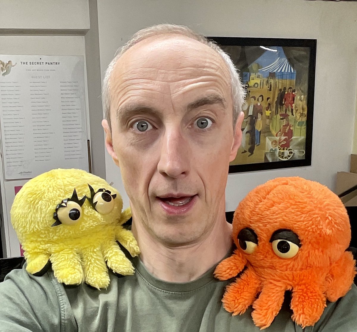 Impossimal's tweet photo. Two new helpers you may recognise visiting the studio today to do some serious paper folding.
 #paperplay #itsy #bitsy #childrenstv #classicuk #childhood #kidstv #itv #bbc https://t.co/ILHhCTP6Lh