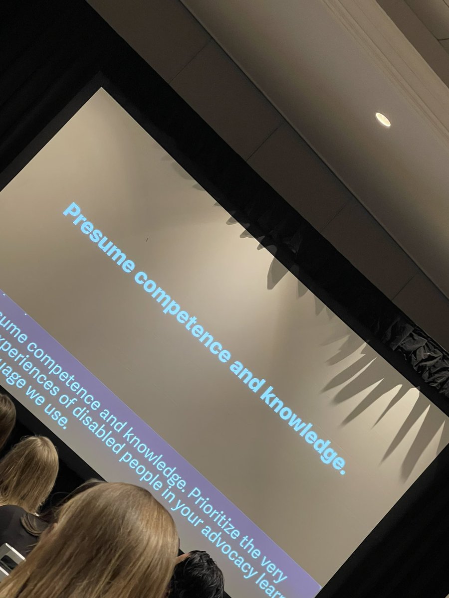 Elisabeth Mills tweet media