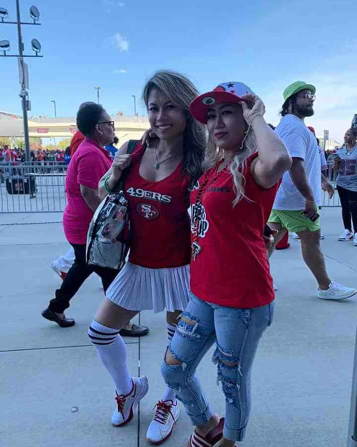 djexgirl's tweet photo. Niners takeover Atl #NinersInvasion #Benzstadium #NinerGang #Ninersfaithful #Ninersnation #Ninersforlife #Ninersgirl #BBNG 🏈🏈 https://t.co/wFyK6z78Ah