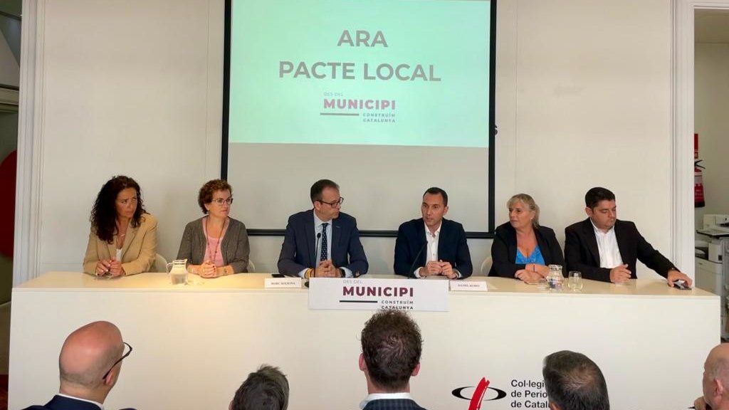 🗳️ Neix la nova plataforma municipalista ARA PACTE LOCAL per a concórrer a les eleccions municipals del 2023

✍️ <a href="/solsona_marc/">Marc Solsona</a>, pel PDeCAT, i <a href="/DanielRubio1981/">Daniel Rubio</a>, per <a href="/catalunya_ara/">AraCatalunya</a>, signen l'acord de creació de la plataforma. 

🗞️ Llegeix la nota aquí: partitdemocrata.cat/news/neix-la-n…