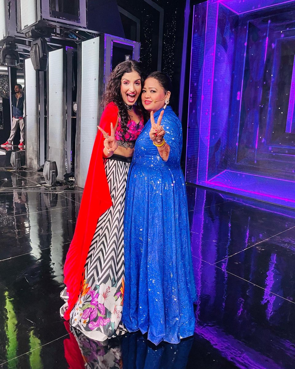 RupaliJagga's tweet photo. With The Cutest And One Of the Most Talented Person I Have Ever Met😘 @bharti_lalli 
#bhartisingh #bhartilaughterqueen #rupalijagga https://t.co/1c6qyn8hq5