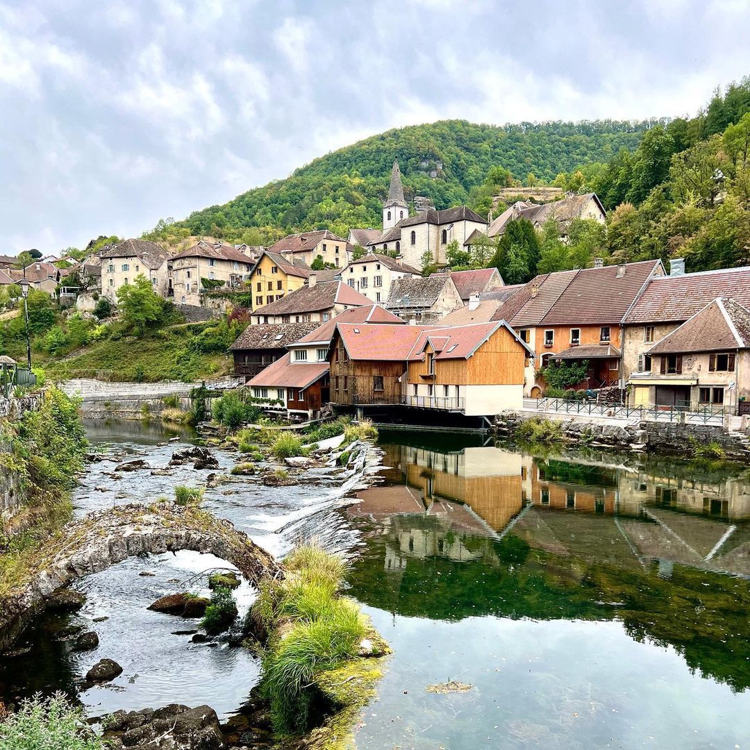 Les Plus Beaux Villages de France tweet media