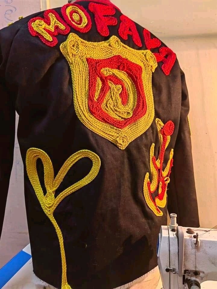 umdubulo's tweet image. Mofaya by John Sithole

Mkhize