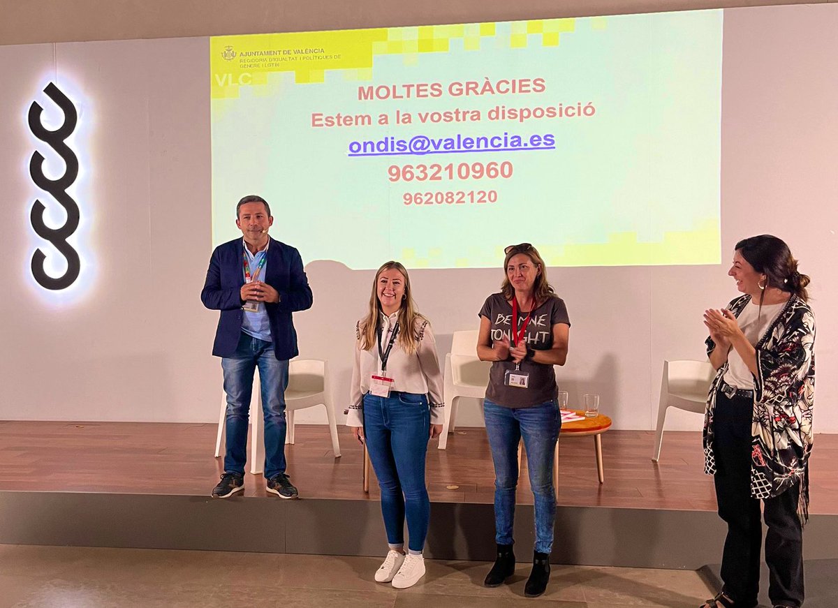 IgualtatVLC's tweet photo. 📚Presentació del Pla #COMVA 2021-2024
💡Una eina fonamental per a avançar en #dretshumans i per a lluitar contra els delictes d’odi i construir un mon sense exclusió, sense rebuig a les diferències.
🧭 Una brúixola cap a la no discriminació, per a la ciutat i la nova #ONDIS 👏🏻 https://t.co/G8w3ur8RbW