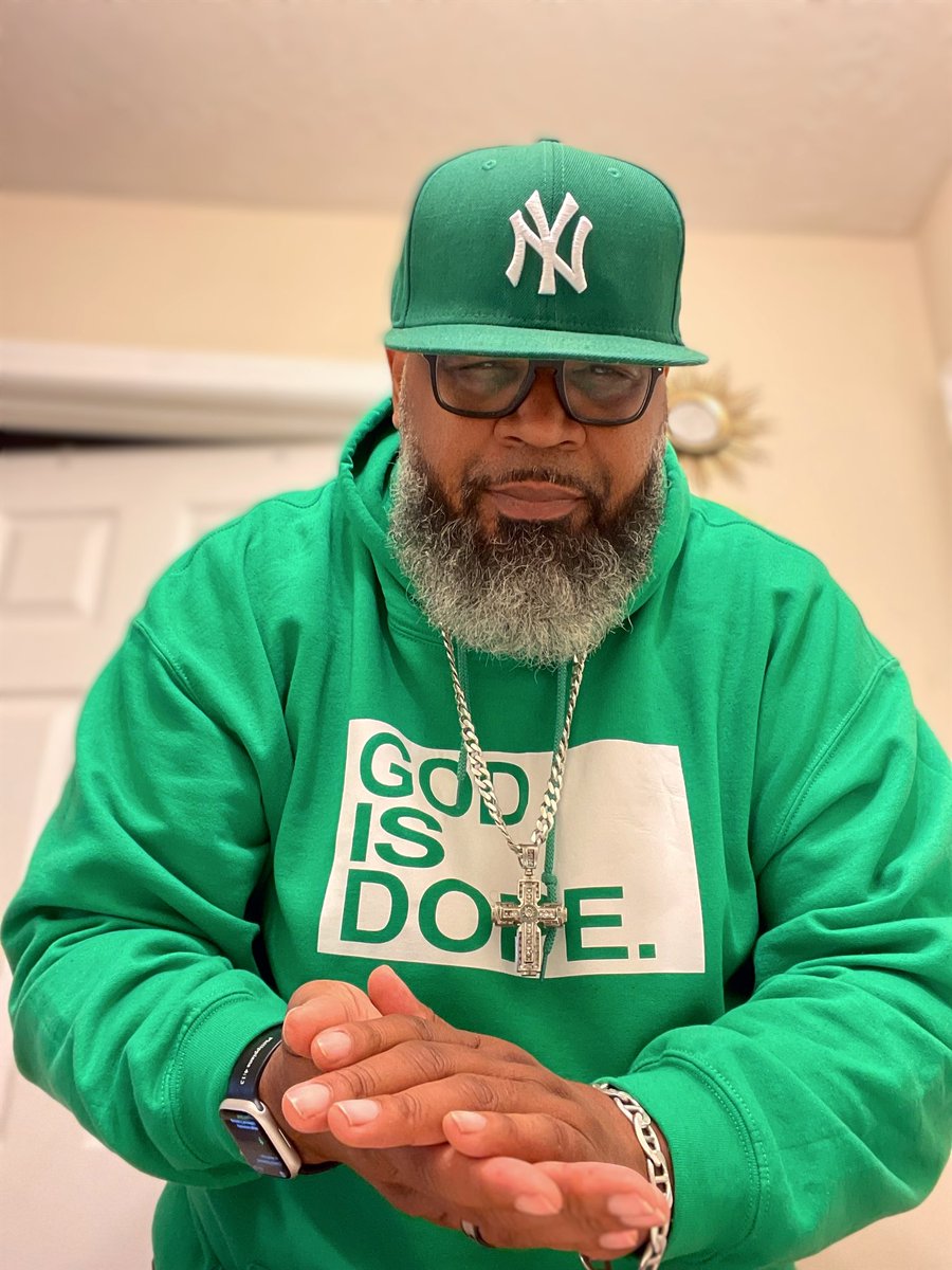 DaryleLSmith's tweet photo. Today’s Fit
#YankeesFit #Lebron18 #Monopoly #GodIsDope   @ahmiryoung 
 @uncle_rjs 
@KidFromTheX @CallMeCoachVP @LiCkMyJs @TheDon8708 @5aluteMeImPaige @LexxDaTurtle @mizz_tae @mdeeeeee_ @LadySideshow @MagMr44 @CoachWes03 @ALilBitOfEryn @IngloriousGUIDO
@kp0pkicks https://t.co/vKWSiVCzMs