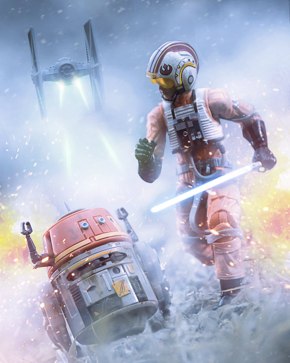 KAVIZO's tweet photo. I turned my toy photograph into a cover for a Star Wars novel. Breakdown:https://t.co/cfQEO5T7PX

#starwars #kavizo #lukeskywalker #TheMandalorian #r2d2 @MarkHamill https://t.co/PsfQWIAety