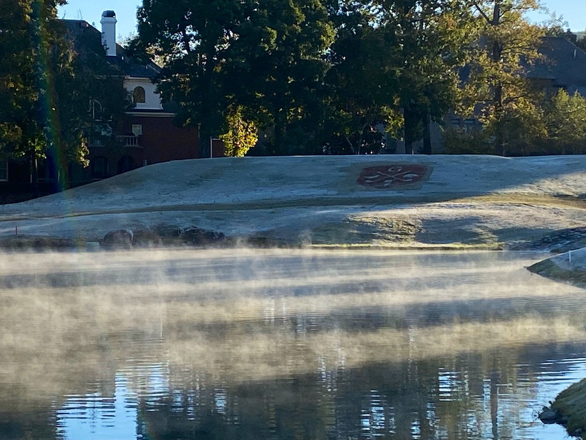 gcscook's tweet photo. … Let the “there’s no frost at my house” begin.
#firstfrost #alabamafall https://t.co/QFEc1nJRaD