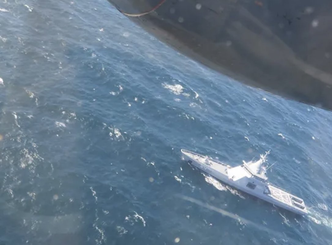 PucaraDefensa's tweet photo. El #patrullero #ARA “Contraalmirante Cordero” de la @Armada_Arg realiza #vigilancia #marítima
@MindefArg @AgriculturaAR #pesca @pampazul #ccm #zee #tracker #s2t @northropgrumman #coan #opv #pom @navalgroup #bnmp @EMCOFFA_Arg @MinSeg @PrefecturaNaval
https://t.co/bX25PP8C7E https://t.co/mhUtrhXSiO