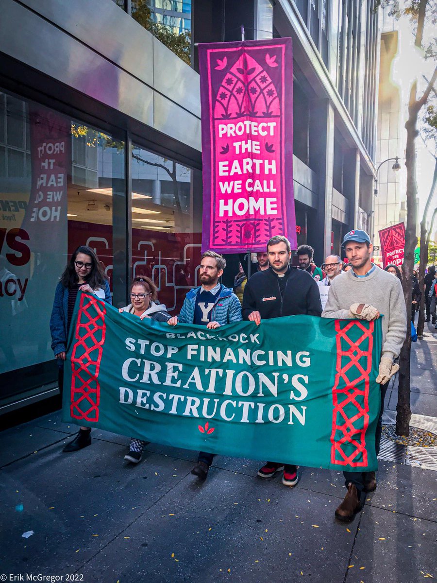 .<a href="/BlackRock/">BlackRock</a> are you listening? People of faith are asking you to STOP financing creation's destruction! #Faiths4Climate
<a href="/JYCM_/">Jewish Youth Climate Movement</a>

📷: <a href="/Bike_at_W4/">Sinister</a>