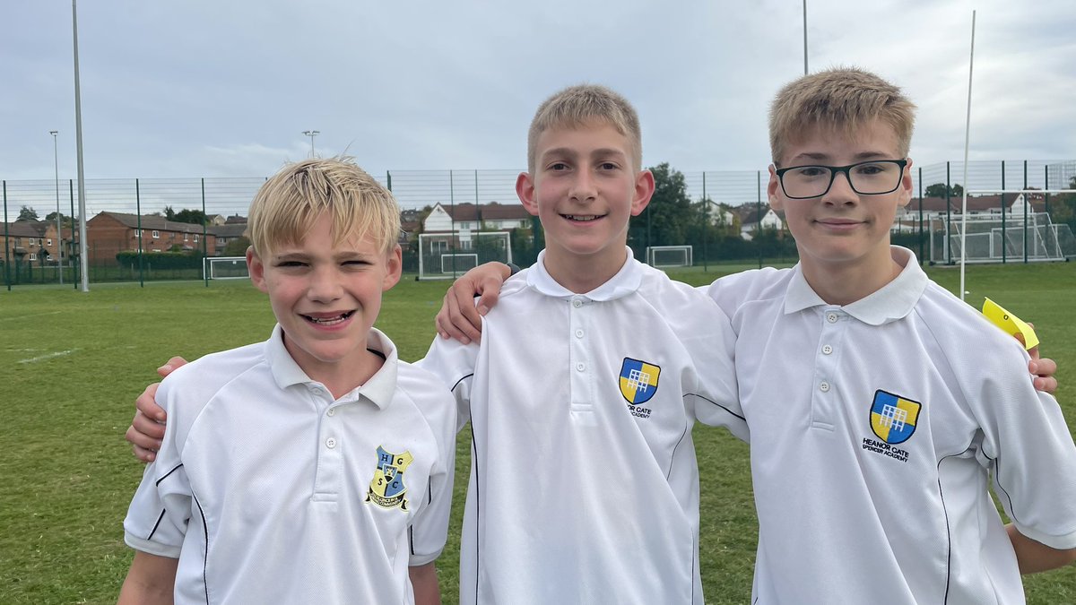 missglees's tweet photo. Race 3: Y8/9 boys! Smashed it lads well done! Great to see the support and teamwork🏃🥳🤩👏🏼#teamheanor #crosscountry @HeanorGateSA https://t.co/GHqEJecIQO