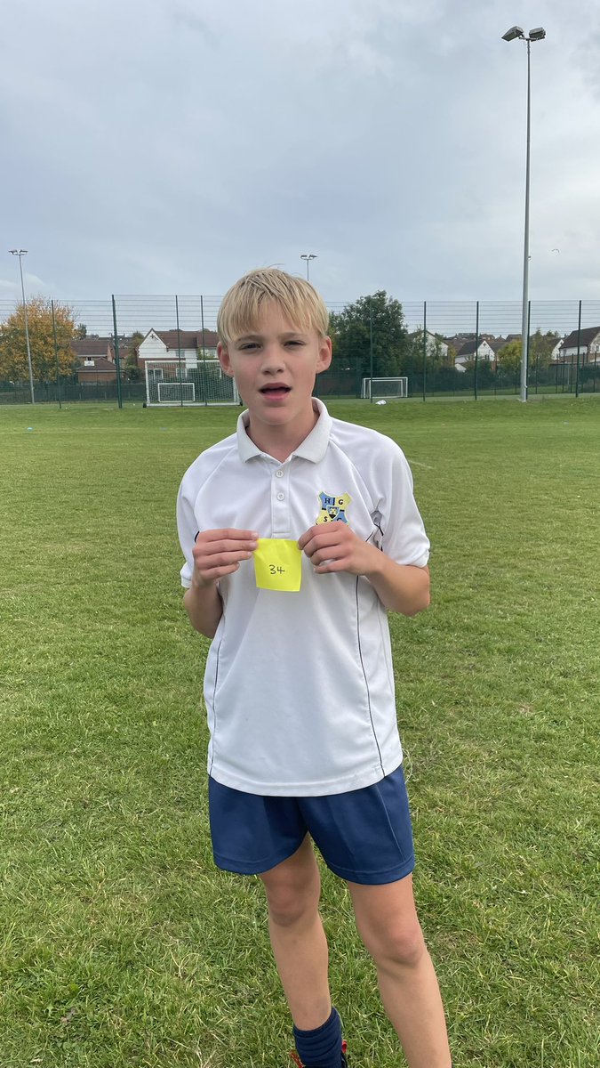 missglees's tweet photo. Race 3: Y8/9 boys! Smashed it lads well done! Great to see the support and teamwork🏃🥳🤩👏🏼#teamheanor #crosscountry @HeanorGateSA https://t.co/GHqEJecIQO
