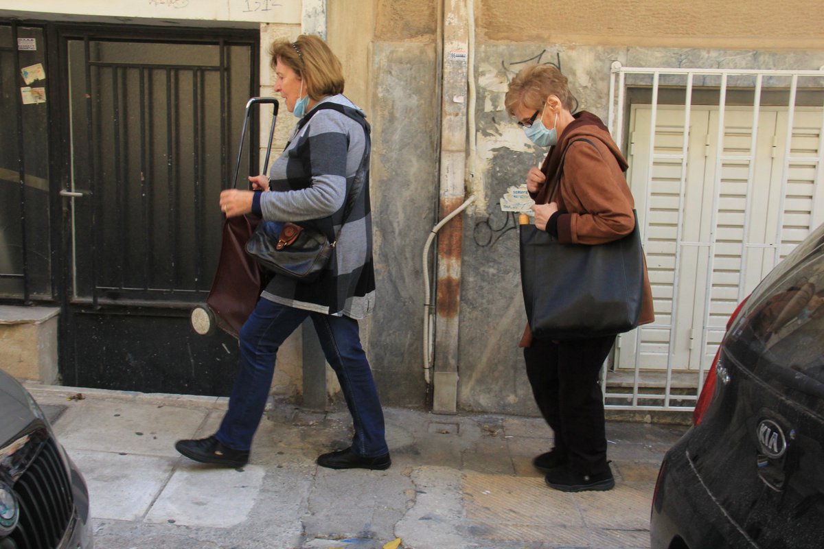 urbana_lab's tweet photo. For whom is the #city designed? 
#Olderadults comprise the most #marginalised #agegroup in #urbanplanning. In our #project “Athens: A City For All Ages”, we focus on them and try to view the city through their eyes!
#TIMAFoundation #PointsofSupport #Athens4allAges #seniors https://t.co/33DVaWnzm2