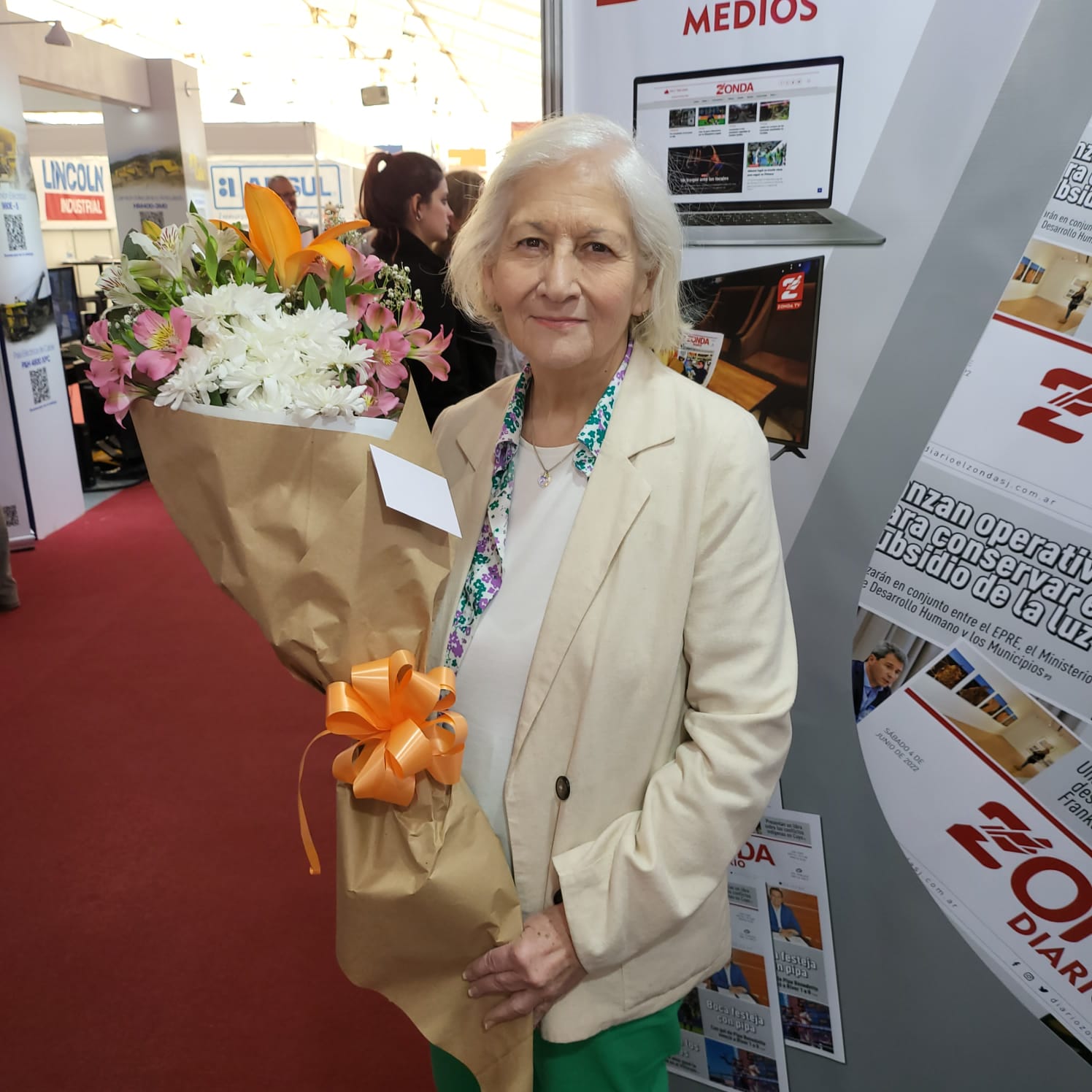 Ffb40EaX0AELIDu?format=jpg&name=large