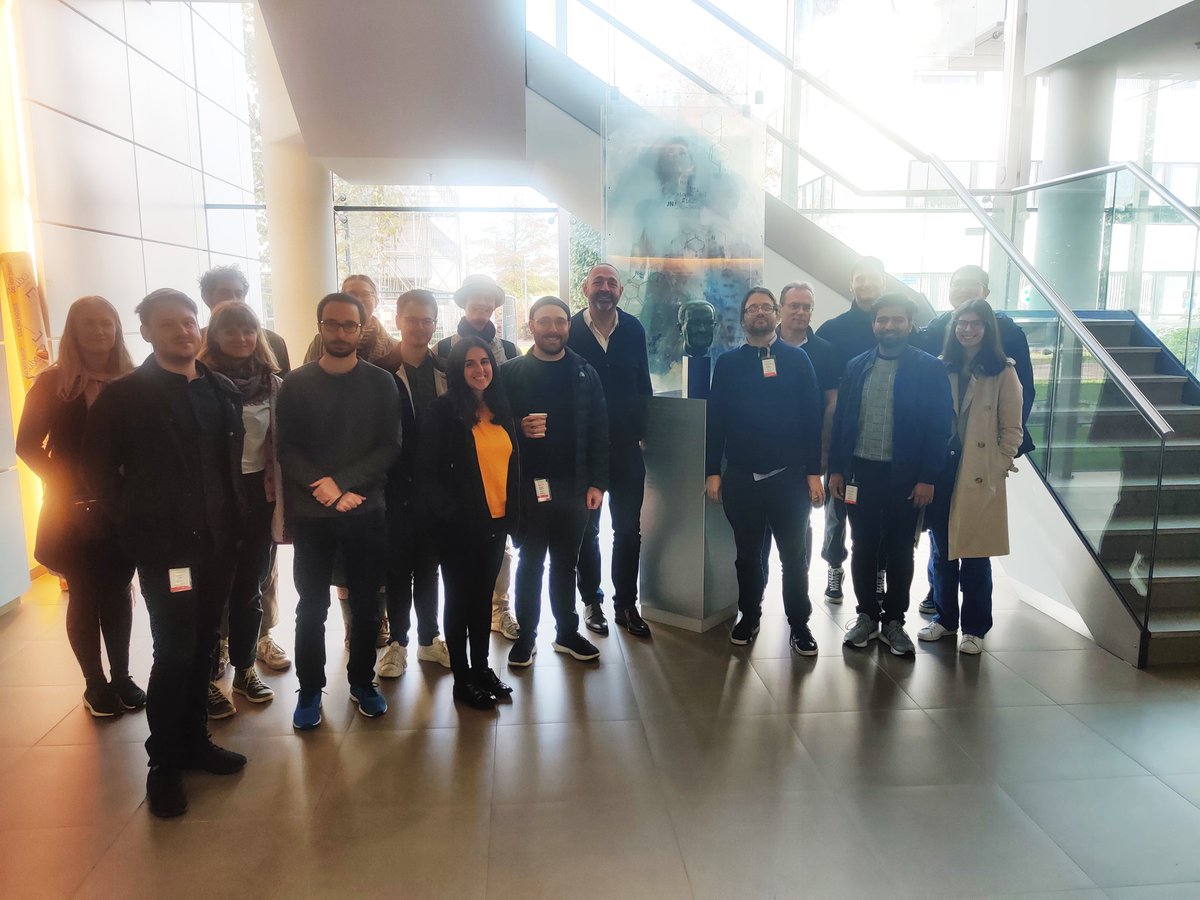 BioLearning_KULeuven (@biolearning_kul) on Twitter photo <a href="/AiddOne/">https://bsky.app/profile/aidd.bsky.social</a> team photo with Dr Paul Janssen, founder of Janssen Pharmaceutica <a href="/AiddOne/">https://bsky.app/profile/aidd.bsky.social</a> team photo with Dr Paul Janssen, founder of Janssen Pharmaceutica