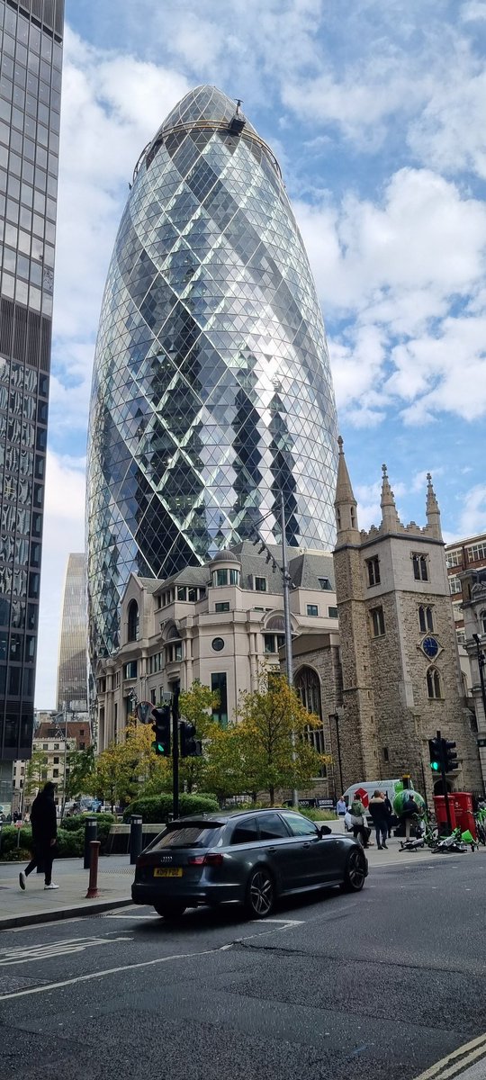 AndreaCollin's tweet photo. Made it down to London town for the @UKVRA conference VR Practice 2023 and beyond #vrp2023 wonderful setting for an afternoon of CPD and networking. https://t.co/tMJMB76itI