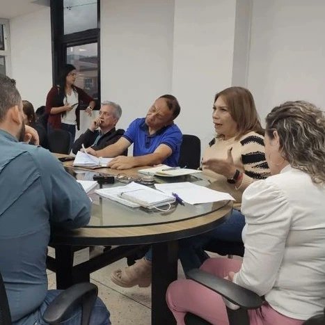 TachiraCLET's tweet photo. Se realizó Sesión Ordinaria:
1). Informe de la Comisión de Contraloría, sobre la presentación de la admisión del proyecto de ley del reglamento de interior y de debates del CLET
2) Aprobación de Crédito adicional para las mejoras de la vialidad y maquinaria en varios municipios. https://t.co/39jIktnHHi