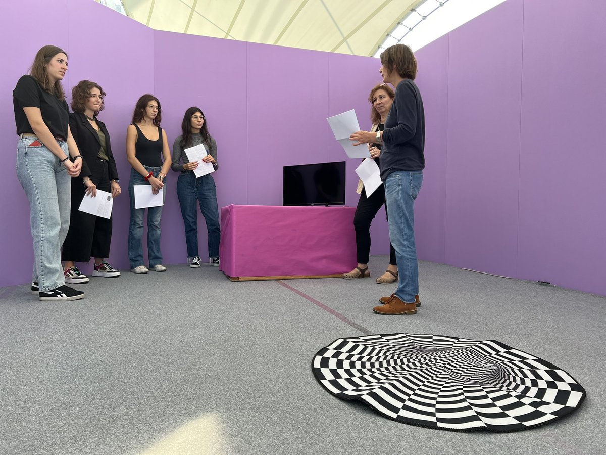 cnr_scitec's tweet photo. Stiamo scaldando i motori facendo la formazione agli animatori ed animatrici elementi (essenziali) di raccordo con i visitatori del 20* @FDellaScienza 
Il #Cnr presente con moltissime proposte 
Srotolate i post e troverete quelle in cui partecipa @cnr_scitec 
1/ https://t.co/Ymi0vHwgHK