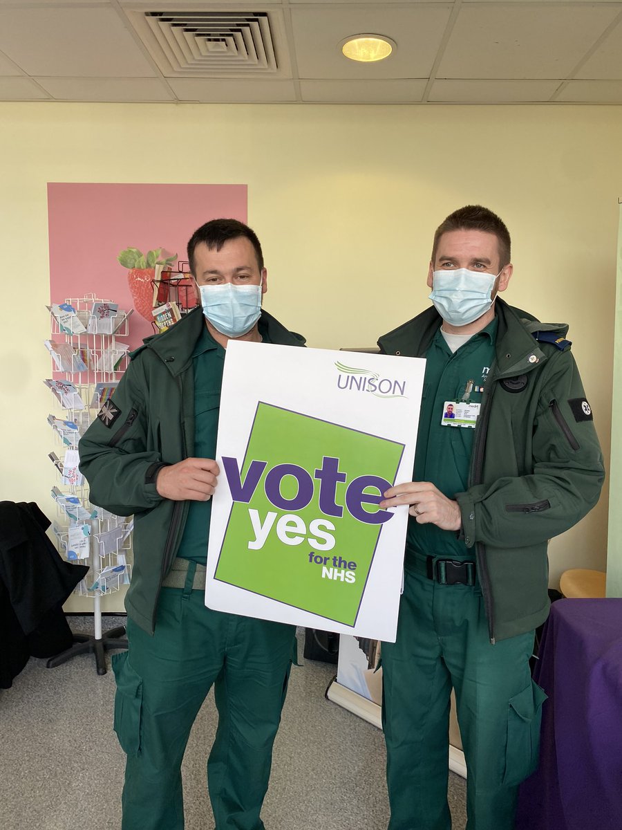 Fantastic to speak to so many members today at Kingston Hospital about voting YES in the NHS pay ballot. Give our members the pay rise they need! 💜💚 #VoteYesforTheNHS