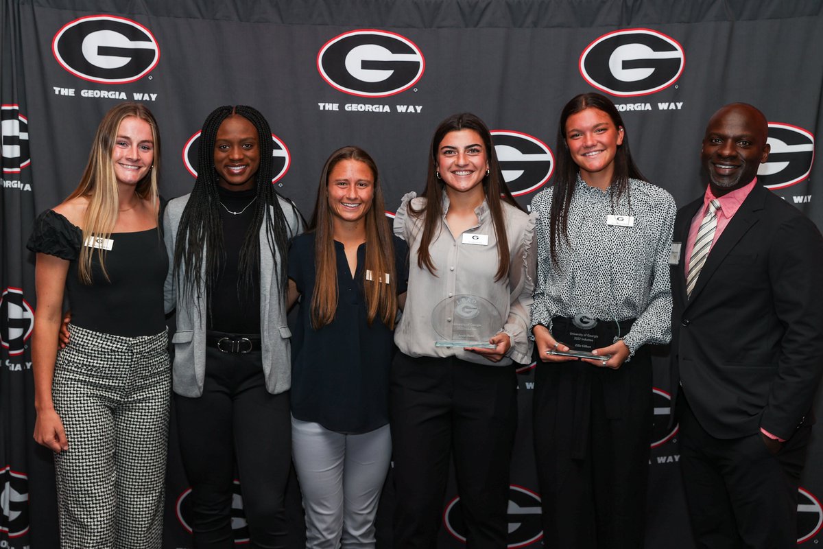 👏 Congratulations to Jessie Dunn and Ellie Gilbert on their inductions to @TheGeorgiaWay Leadership Education and Development (L.E.A.D.) Academy! #Driven // #GoDawgs