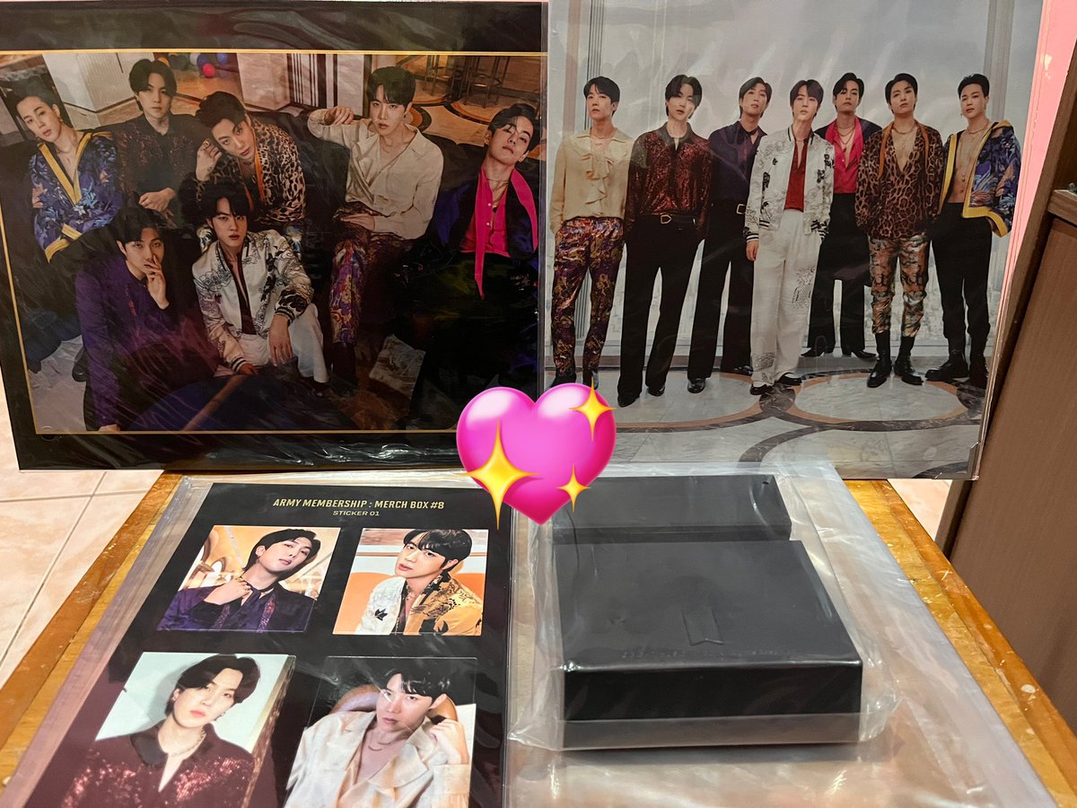 retropopchick's tweet photo. Thank you so much @heyssph2019 my merchbox #8 came home beautifully 💜🎉

 #HeySSPHFeedbacks https://t.co/QC0N1aXxWP