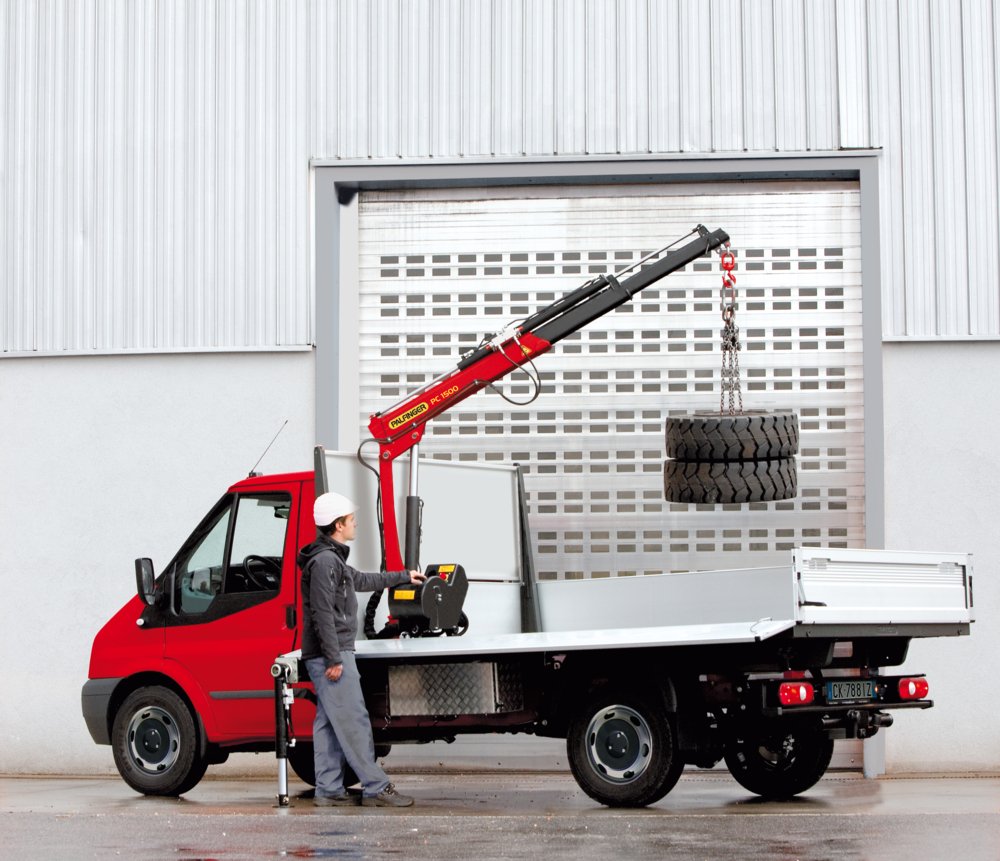 PalfingerSA's tweet photo. No matter how big or small the job is, lifting runs in our DNA.

#palfinger #reachinganything #truckmountedcrane #LiftingPower https://t.co/gwTJs7ZSPr