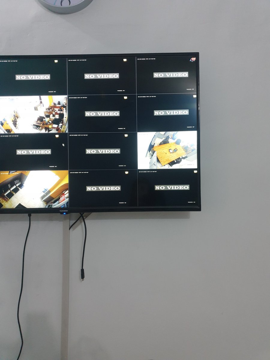 KaelGroupe's tweet photo. Merci à la compagnie #zokapi.group de nous avoir fait confiance 

Installation cctv surveillance 

Kael groupe est votre partenaire technique 

Contact : +243975102574 https://t.co/b4tST7fOlV
