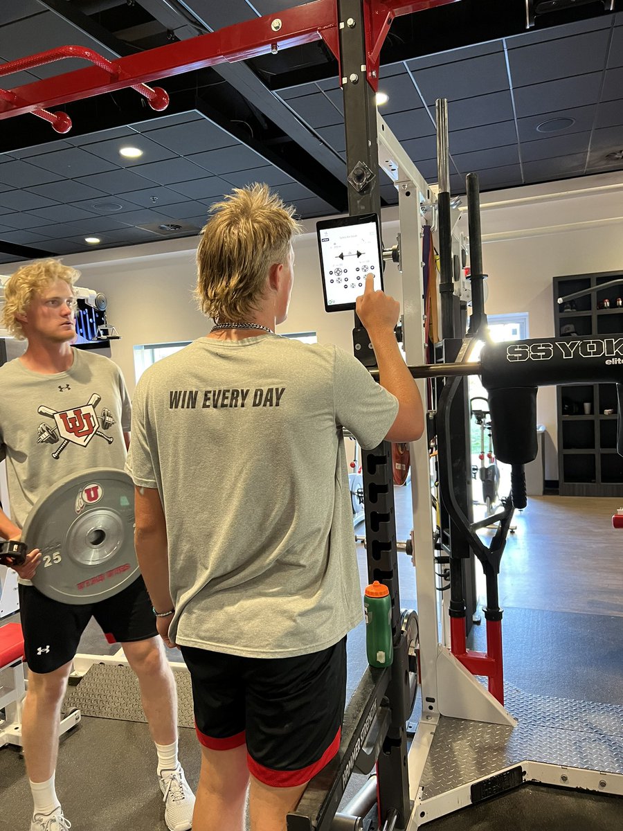 JeremyRimes's tweet photo. Understanding and using VBT technology for its easiest purpose: increasing intent. New tech for the weight room helps our guys understand the speed and different effects of what we are trying to achieve. @utahbaseball @perchFit @trainwithPUSH @GymAware https://t.co/ZF6m05qAnR