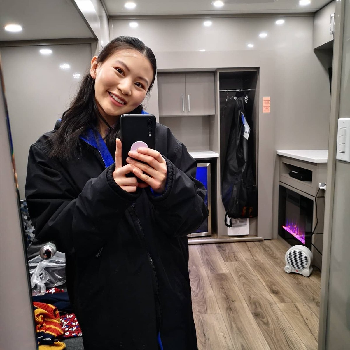 thinkeroouil's tweet photo. dora appreciation tweet bc we love her sm https://t.co/Wm9IVw790T