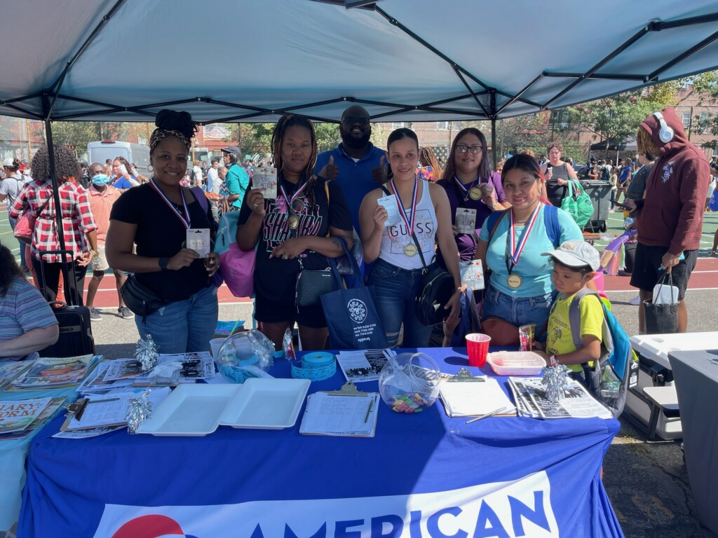 American_Debate's tweet photo. On September 10, we had a table as a community partner for the Back to School Rock the Block Party sponsored by @NYCDistrict19 & CEC 19
We gave out snacks & juice as well as gave out $50.00 dollar gift cards for Back to School supplies #DebateChangesLives #ADLEVENTS #ADLMEMORIES https://t.co/5tP4VGxxtT