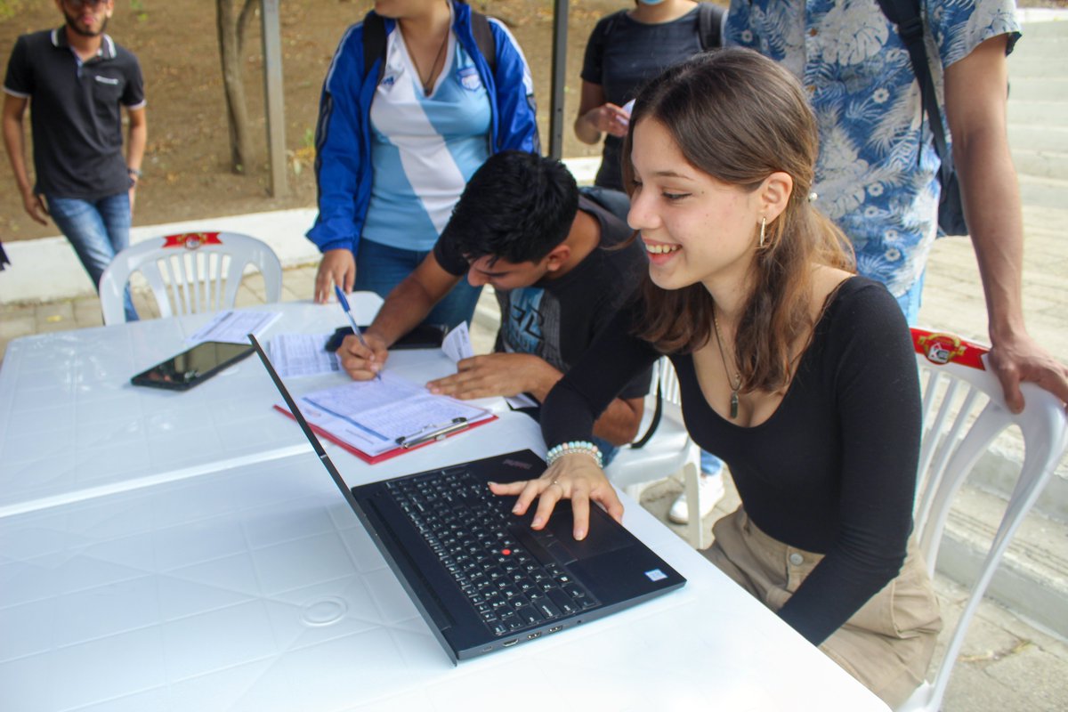 FCNM_Espol's tweet photo. Esta semana se celebra el día de la estadística, dentro de las actividades programadas por el Club Estudiantil #DataClub y la carrera de Estadística, se hizo posible que la comunidad politécnica pueda acceder al proceso de censo en línea @CensoEC desde nuestro campus📋 https://t.co/SQjgqRjgs3