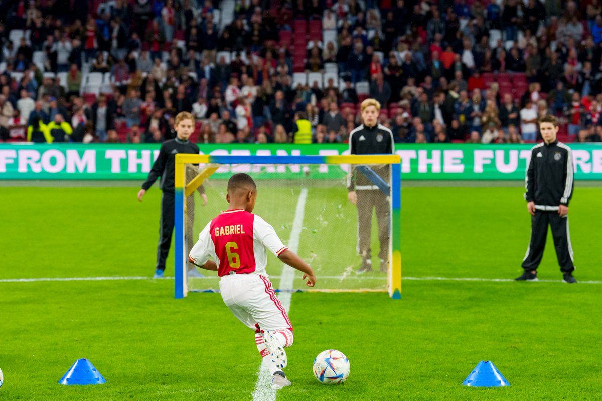 Adam Stewart tweet media