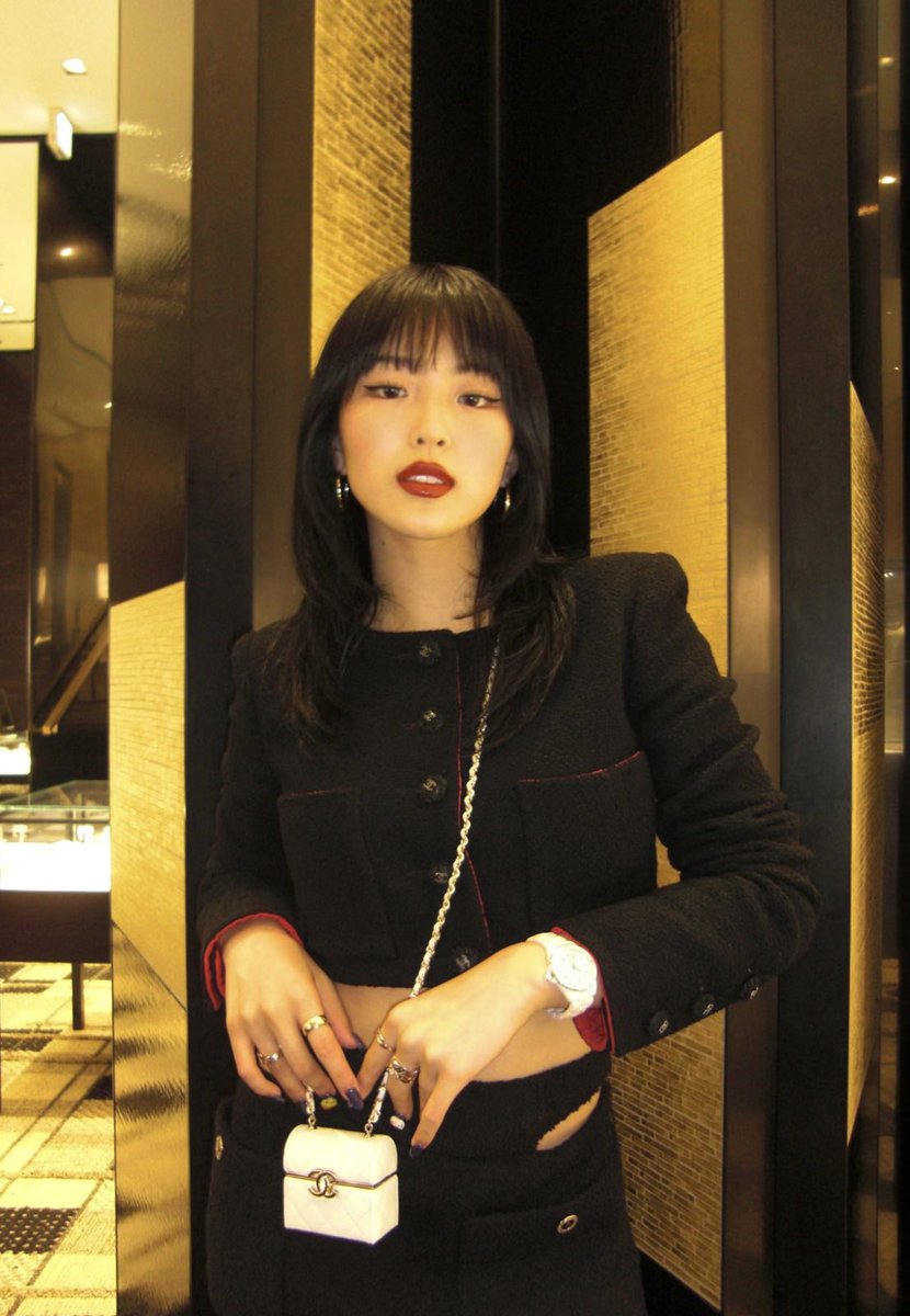 hinayoshihara's tweet photo. 💎❤️
@CHANEL 
#CHANELFineJewelry 
#CHANELWatches 
#CHANELGinzaNamiki https://t.co/r9KT0Z8Vem