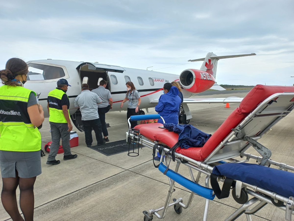 Salvando vidas Pcte Infarto Cardiaco trasladado de Galapagos a Cleveland Ohio 30 años Salvando vidas