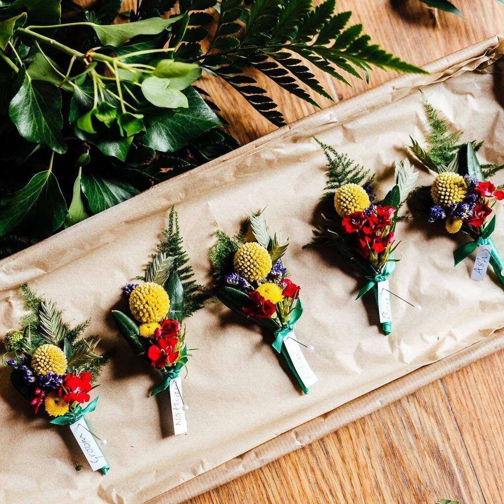 Who doesn’t love a craspedia buttonhole? All the colours for @kieranbellisphoto and <a href="/beth/">Cassidy</a>.fox.bellis at <a href="/tattonweddings/">Tatton Weddings</a> this summer 🌈💛

📷 @hannahhallphotography 

#summerwedding
#summerweddingflowers
#groomstyle 
#buttonhole 
#groomsbuttonhole 
#cras… instagr.am/p/Cj5XsgMsFgw/