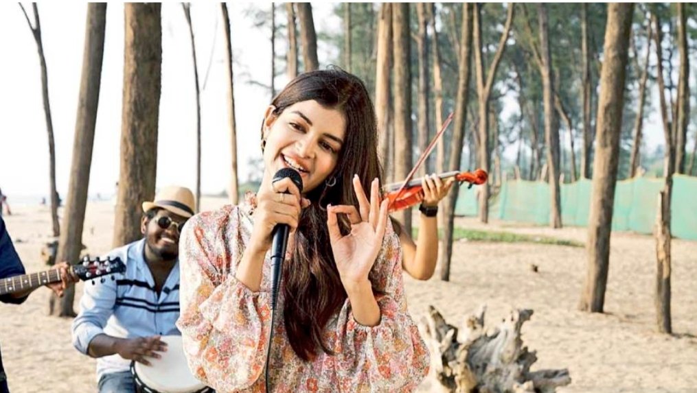 RishiMadhumita's tweet photo. #madhumitasarcar 's upcoming new film in #telegulanguage
@madhumitact 💚
#bestwishes ❤️
The @t2telegraph news link bellow 👇
https://t.co/hCRXbFUvlb https://t.co/SsHluOo7EN