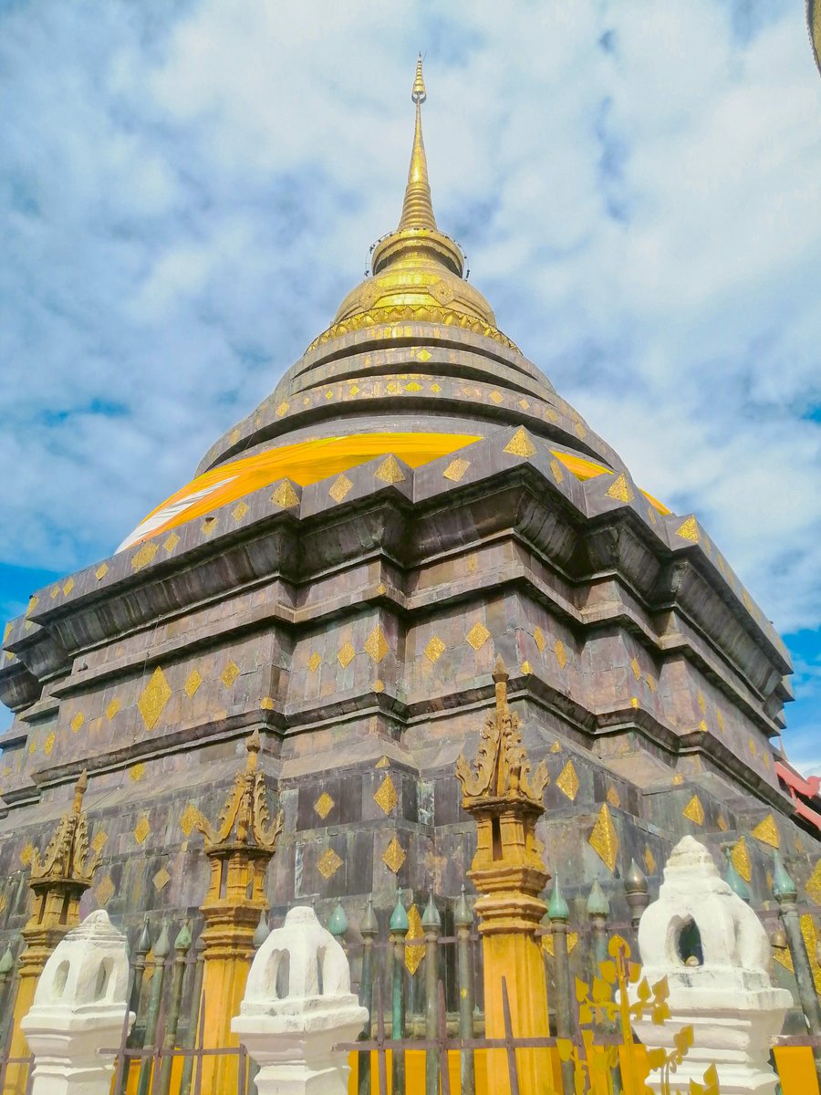 kamaneee's tweet photo. ทุกๆการเดินทางมีเรื่องราวที่น่าจดจำอยู่ในนั้นเสมอ😊🚶‍♀️
#วัดพระธาตุลำปางหลวง​ #ลำปาง​ #เมืองเหนือ
#แคปชั่นอ่อย #แคปชั่น #แคปชั่นนักเลง #แคปชั่นตลก #แคปชั่นเด็ด #แคปชั่นกวนๆ #แคปชั่นภาษาอังกฤษ #แคปชั่นความรัก #แคปชั่นความรัก #แคปชั่นเศร้า #แคปชั่นโควิด #แคปชั่นธรรมชาติ https://t.co/N03XYy3AvV