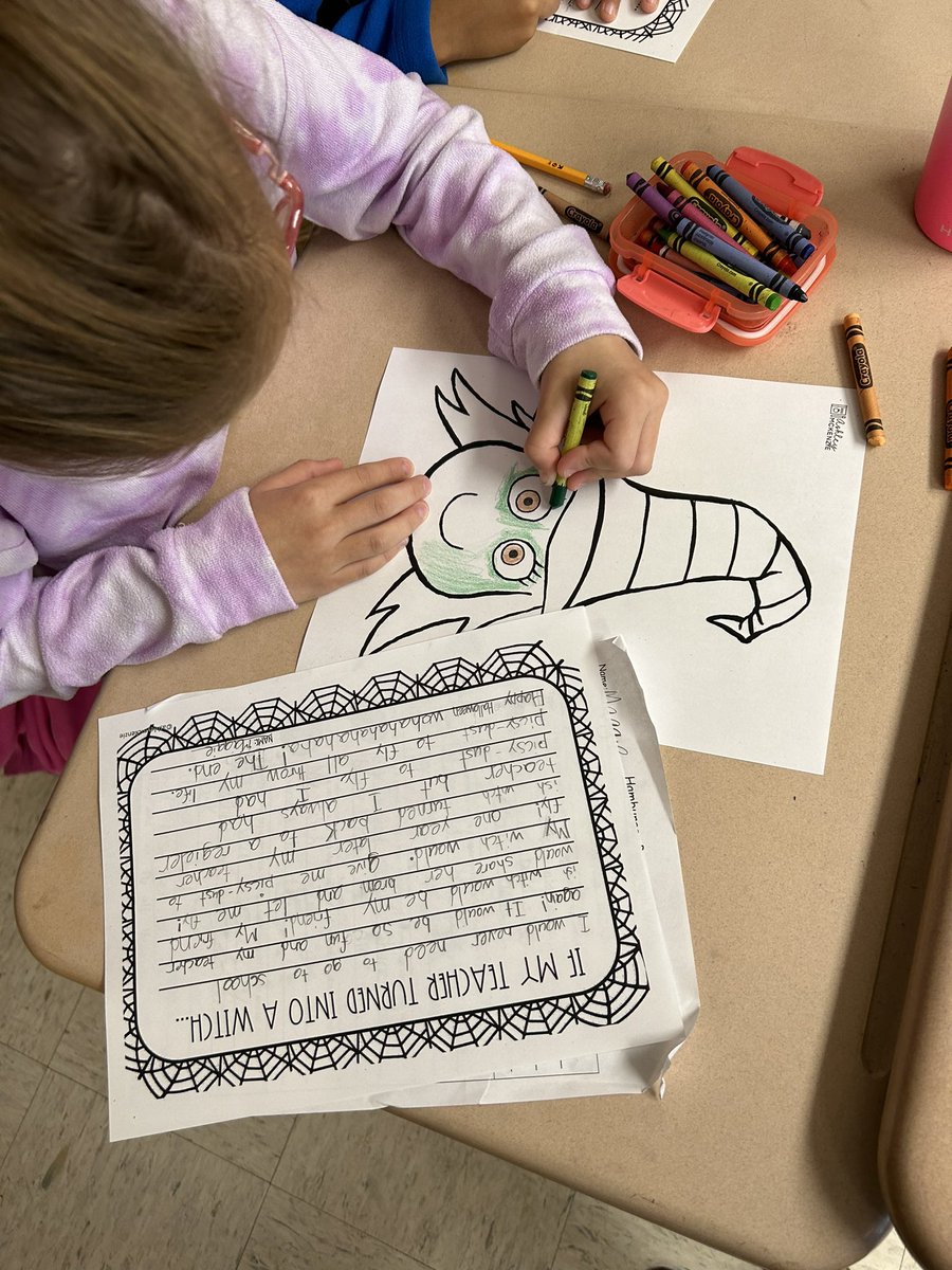 delibero_julia's tweet photo. Really getting into character here… 🧹🕸️🧪 @WeAreHTSD @HTSD_Robinson https://t.co/gMnOJPOdrj