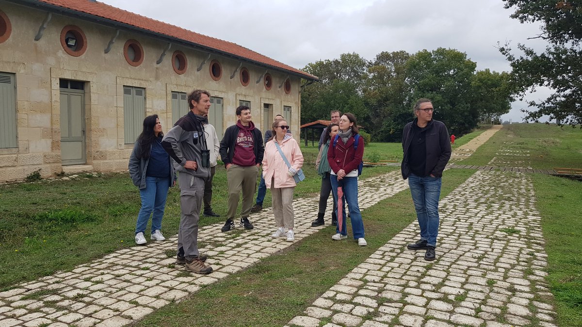 Merci au château <a href="/MonconseilGazin/">Château Monconseil-Gazin</a> pour son accueil et pour les riches échanges qui ont émaillé cette matinée, ainsi qu'au département de la <a href="/gironde/">Gironde</a> et à l'office de tourisme <a href="/escalebbte/">Blaye Bourg Terres d'Estuaire</a> pour l'organisation de la visite de l'île Nouvelle.